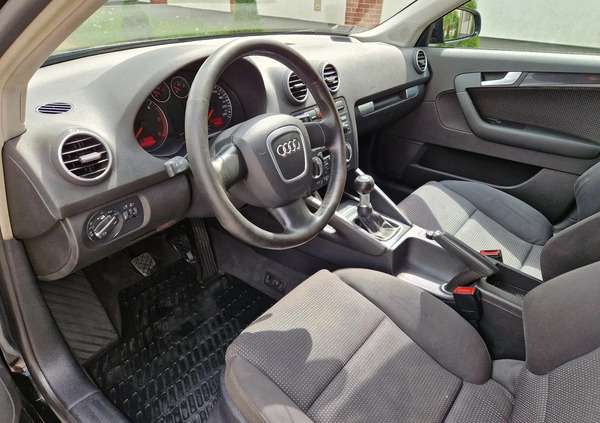 Audi A3 cena 13900 przebieg: 294586, rok produkcji 2004 z Koło małe 154